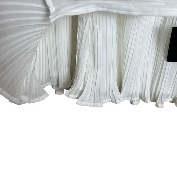 NWT! Embrace Your Beauty Ivory‎ Pleated Long Sleeve Skort Romper - Picture 10 of 12